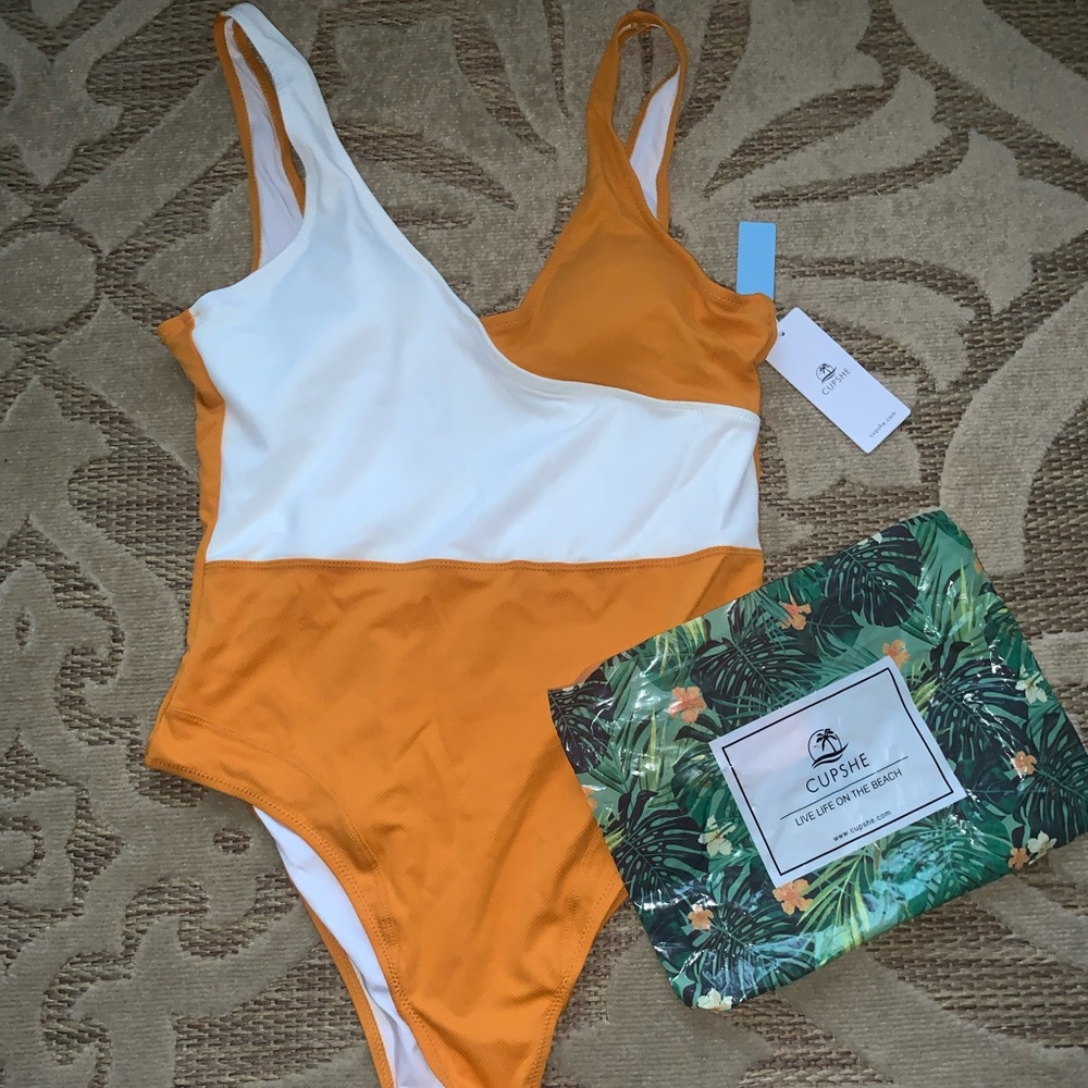 Cupshe one piece bathing suit